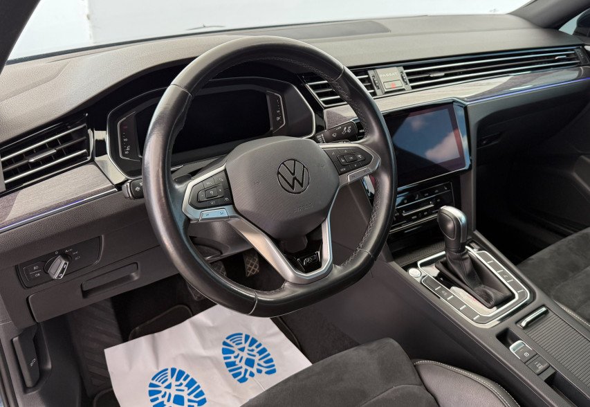 Volkswagen Passat B8 2020 синій