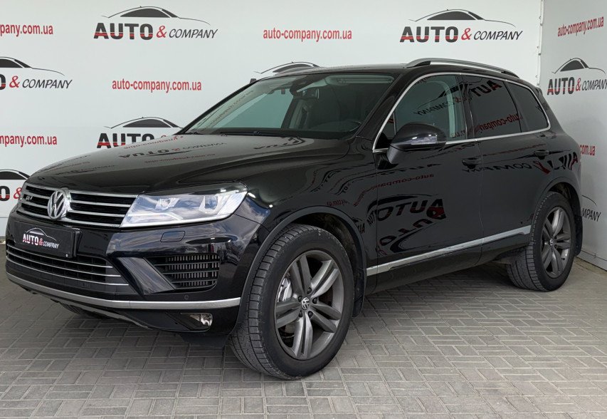 Volkswagen Touareg  2014 чорний