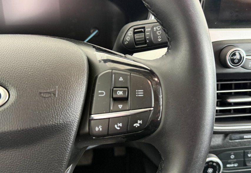 Ford Focus 2021 Білий