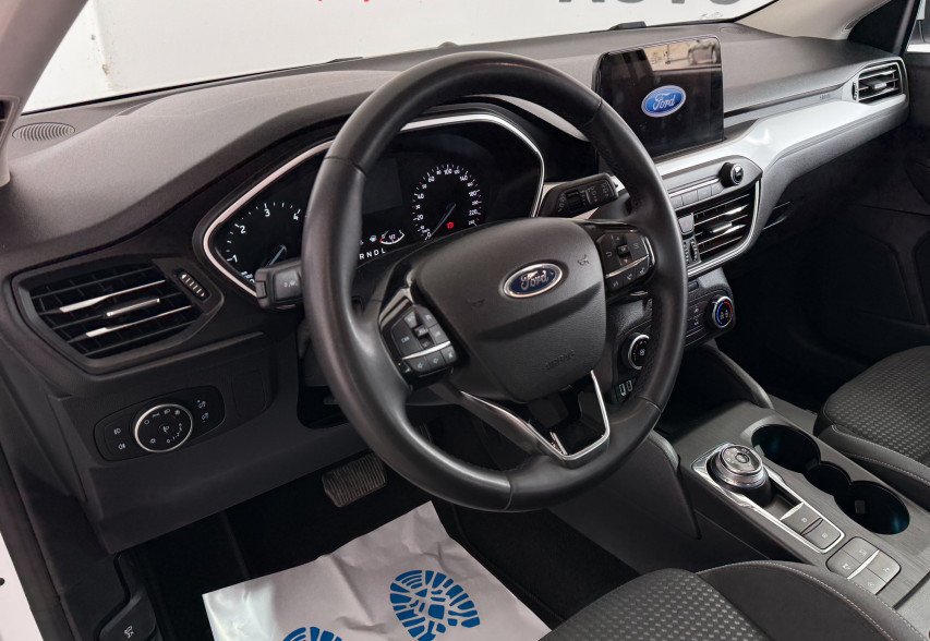 Ford Focus 2021 Білий
