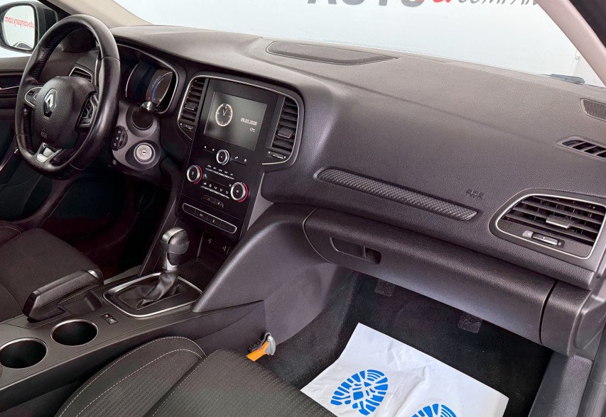 Renault Megane 2017 Чорний