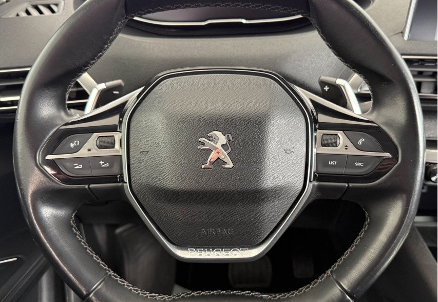 Peugeot 5008 2019 білий
