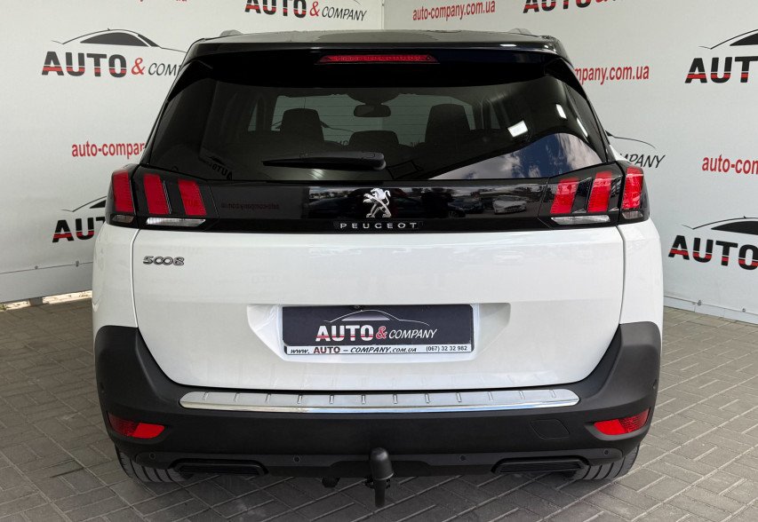 Peugeot 5008 2019 білий