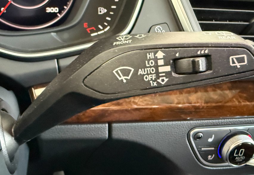 Audi Q5 2017 чорний
