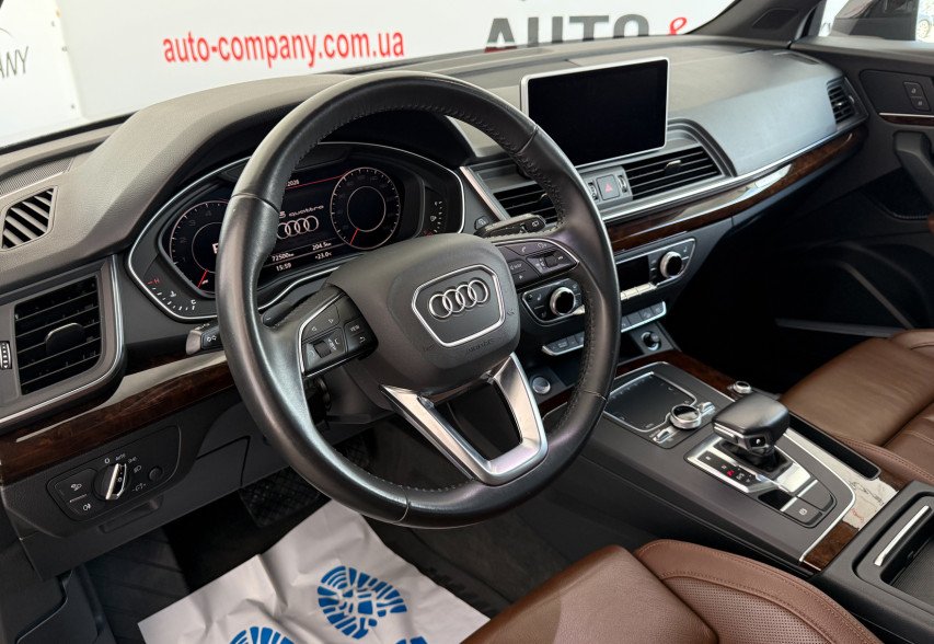 Audi Q5 2017 чорний