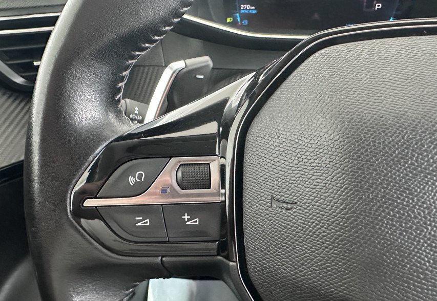 Peugeot 2008 2020 Сірий 