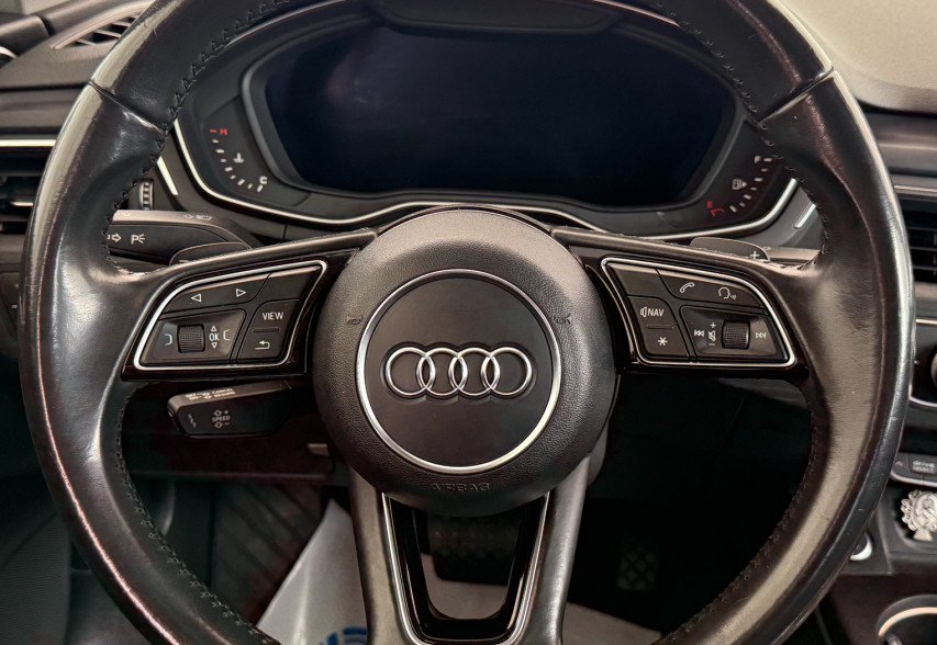 AUDI A4 2016 білий