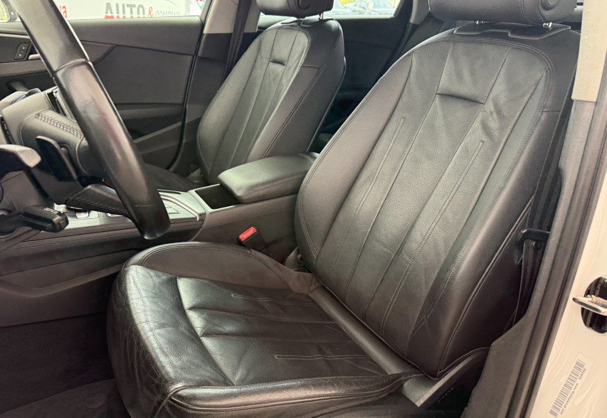 AUDI A4 2016 білий