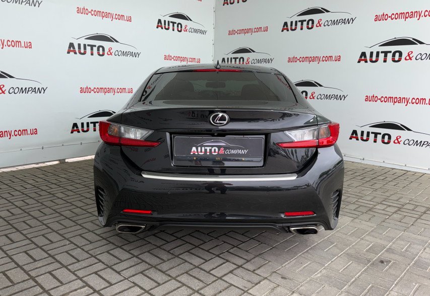 Lexus RC 200T 2016 чорний
