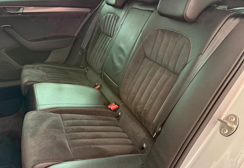 Skoda Superb 2021 Сірий
