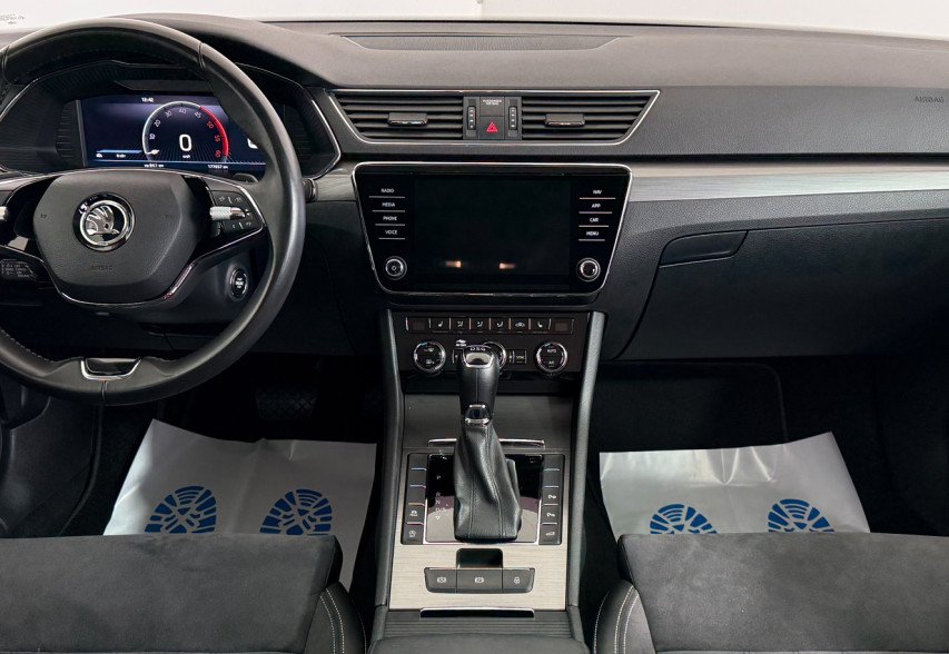 Skoda Superb 2021 Сірий