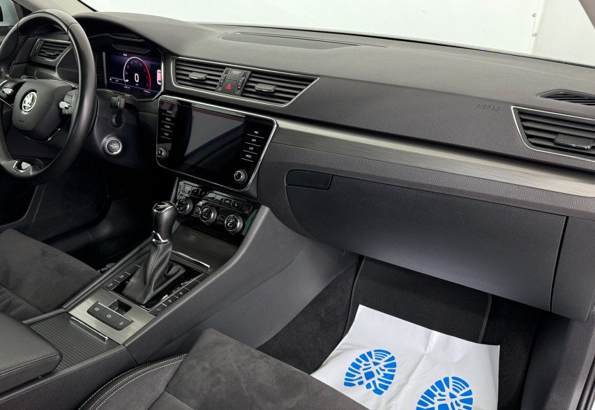 Skoda Superb 2021 Сірий