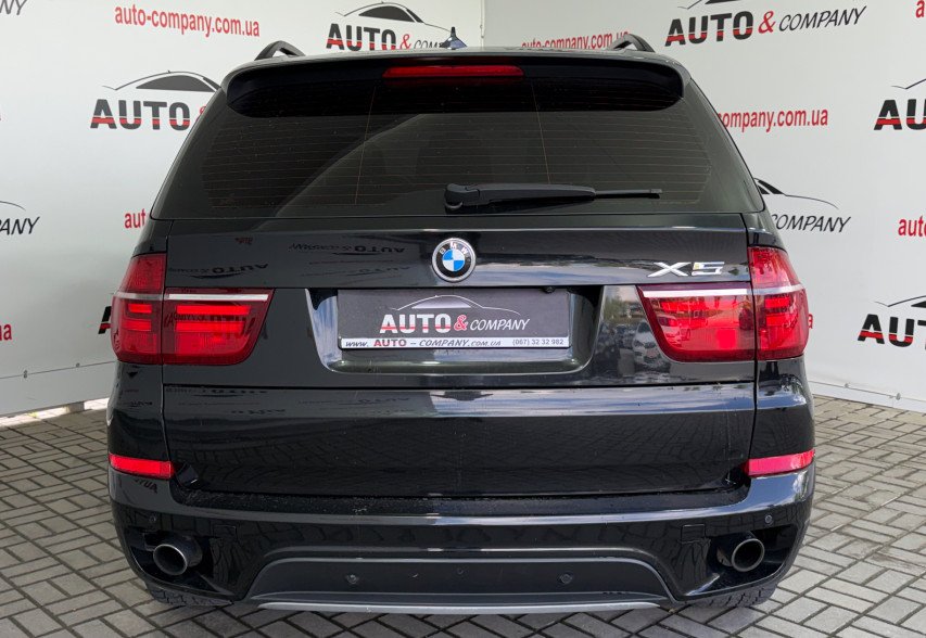 BMW X5 2012 чорний