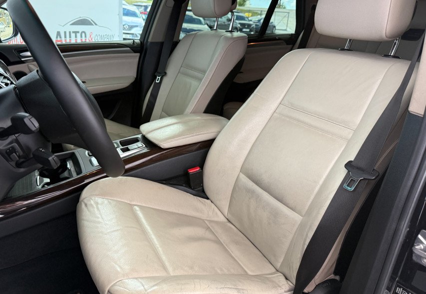 BMW X5 2012 чорний