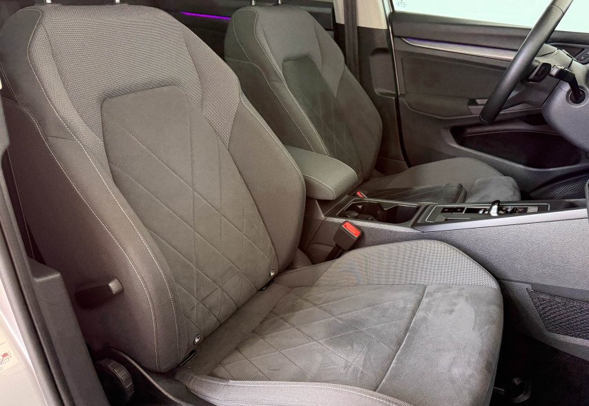 Volkswagen Golf 8 2021 Сірий