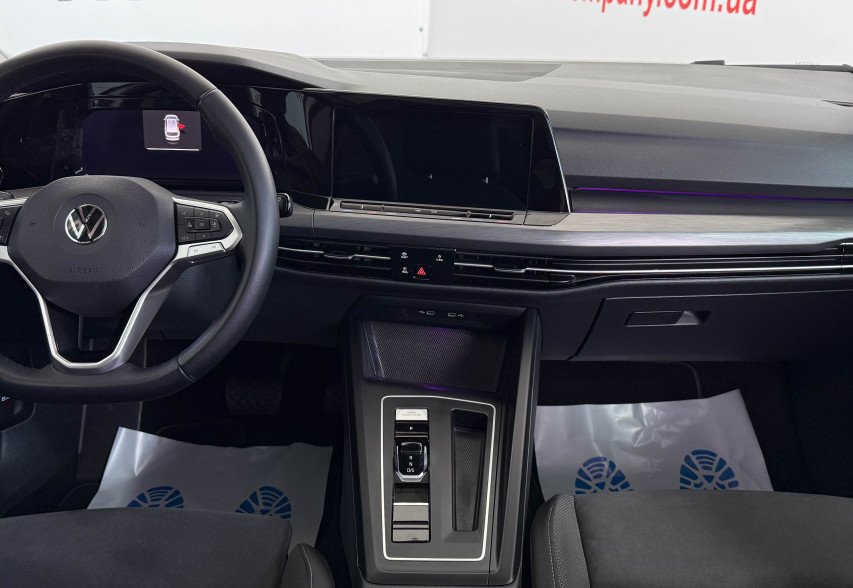Volkswagen Golf 8 2021 Сірий