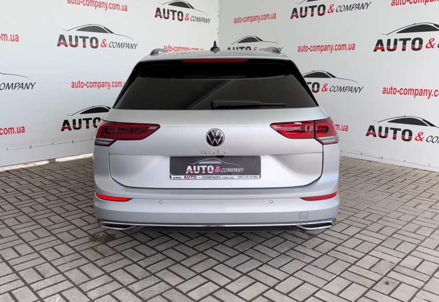 Volkswagen Golf 8 2021 Сірий