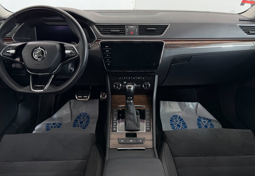 Skoda SuperB Scout 2021 Чорний