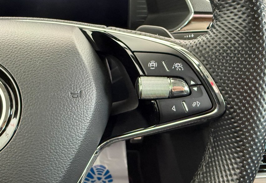 Skoda SuperB Scout 2021 Чорний