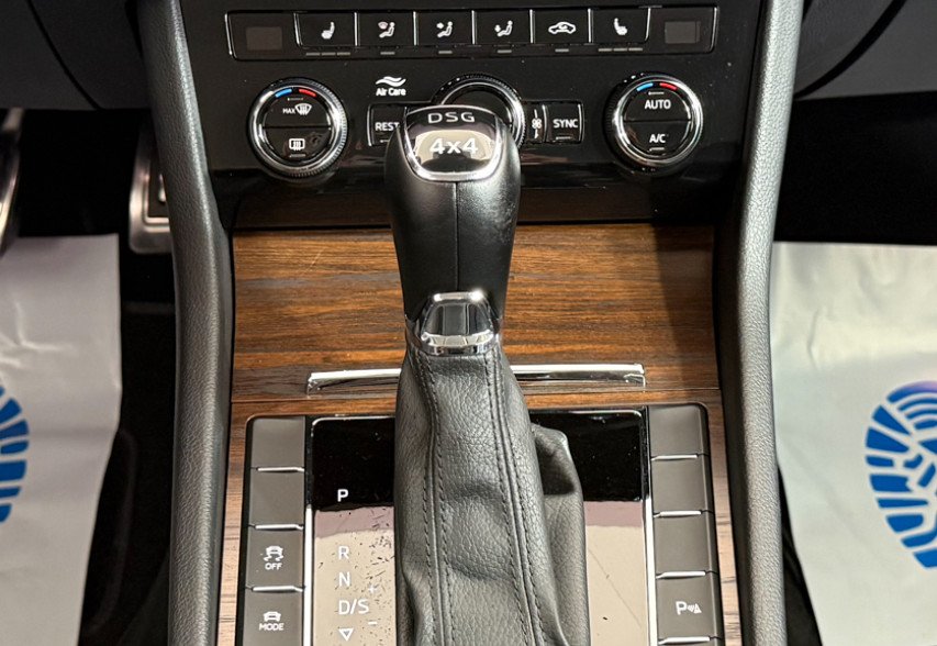 Skoda SuperB Scout 2021 Чорний