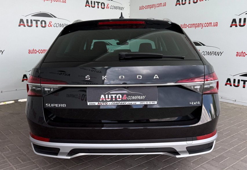 Skoda SuperB Scout 2021 Чорний