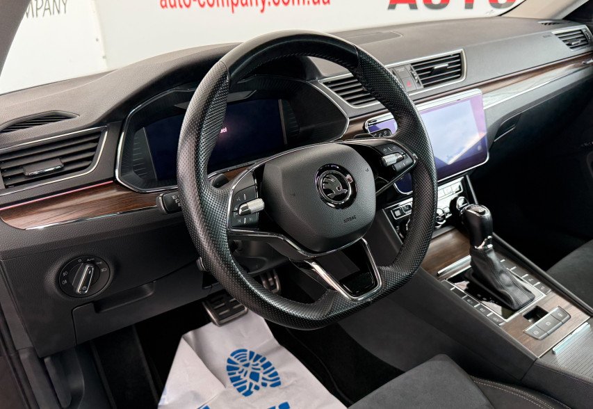 Skoda SuperB Scout 2021 Чорний