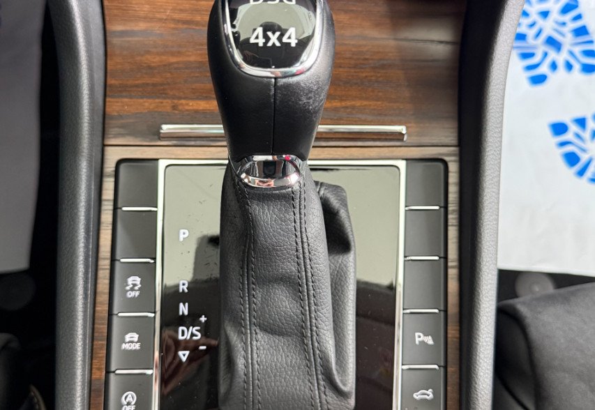 Skoda SuperB Scout 2021 Чорний