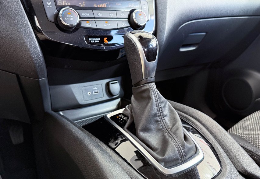 Nissan Rogue Sport 2020 Чорний