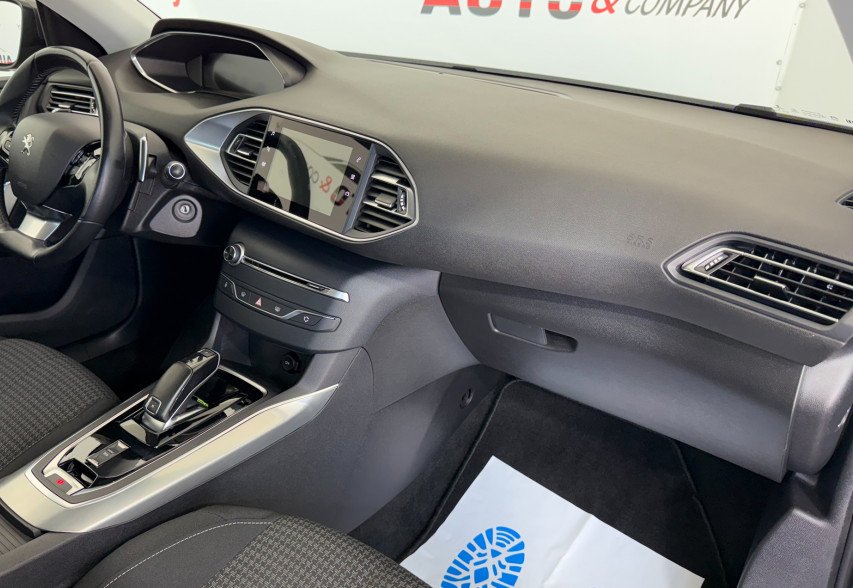 Peugeot 308 2020 Сірий