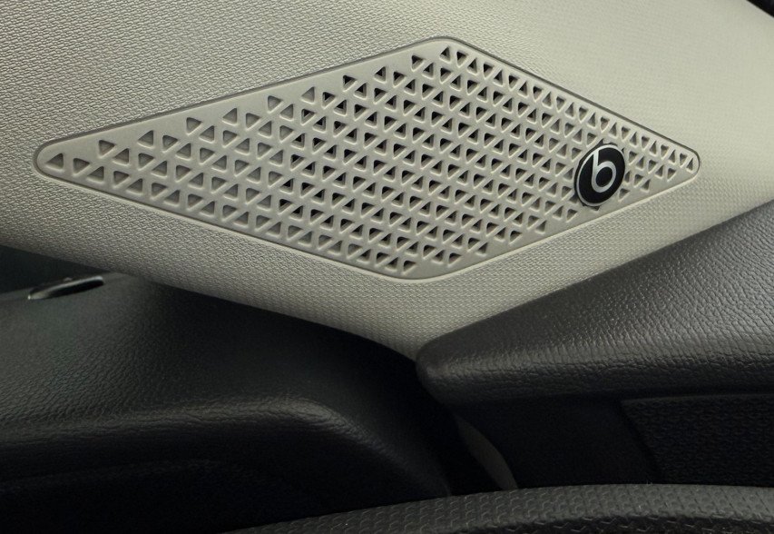 Seat Leon 2022 Чорний