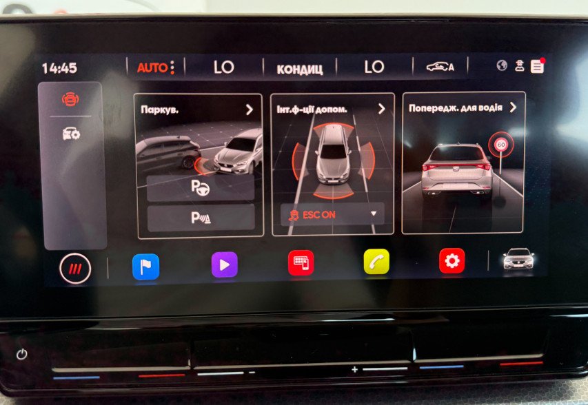 Seat Leon 2022 Чорний