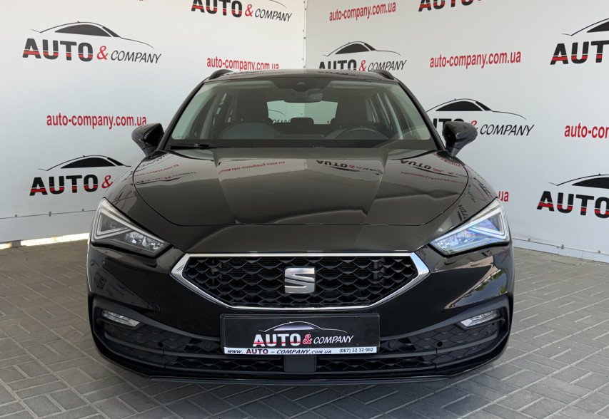 Seat Leon 2022 Чорний
