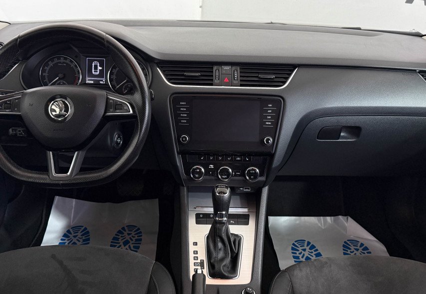 Skoda Octavia 2019 Чорний
