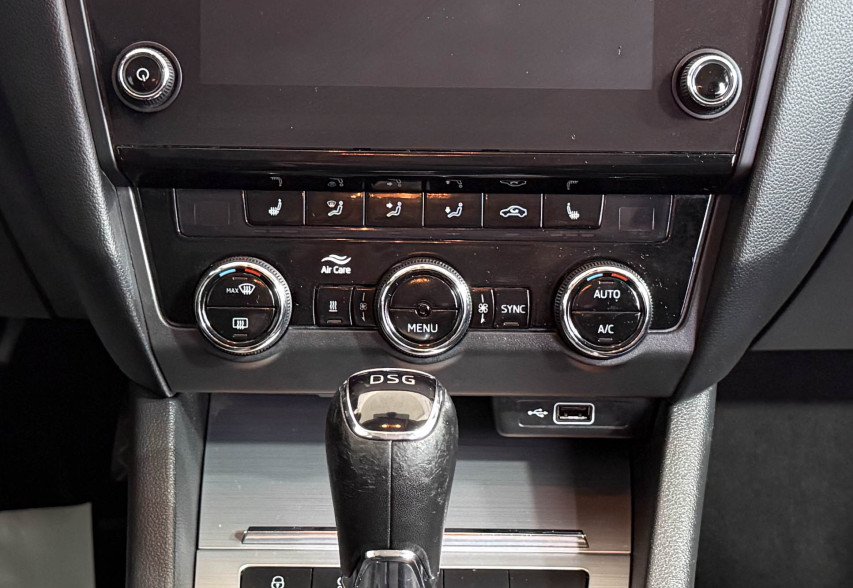 Skoda Octavia 2019 Чорний