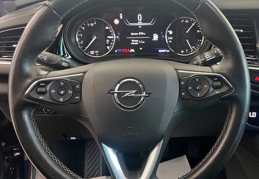 Opel Insignia  2021 синій