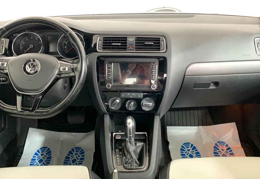 Volkswagen Jetta 2016 Сірий