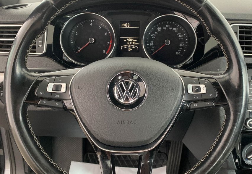 Volkswagen Jetta 2016 Сірий
