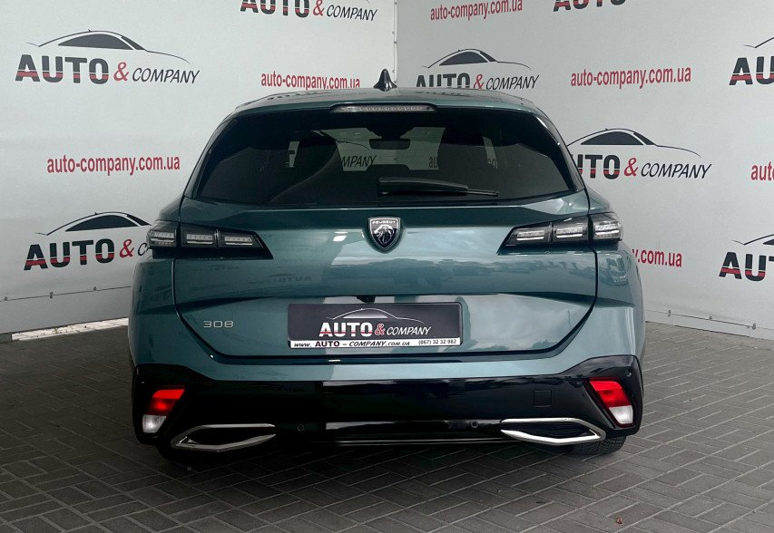 Peugeot 308 2022 зелений
