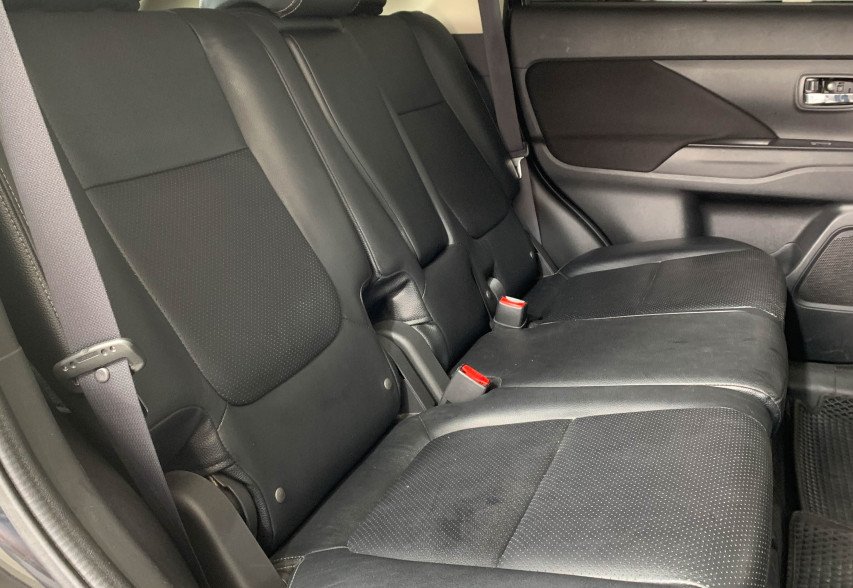 Mitsubishi Outlander  2016 чорний