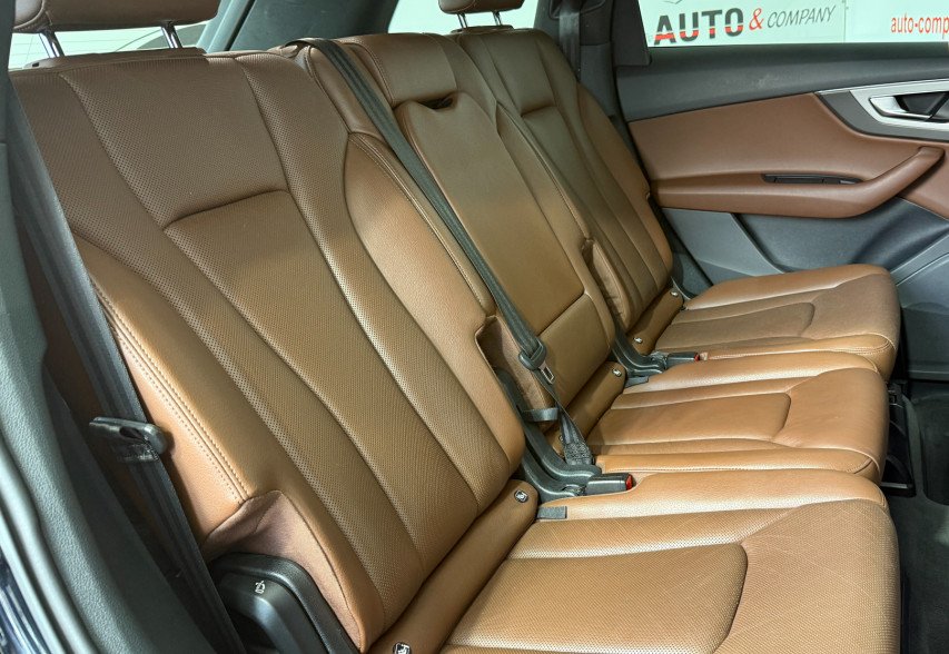 Audi Q7 2016 Синій