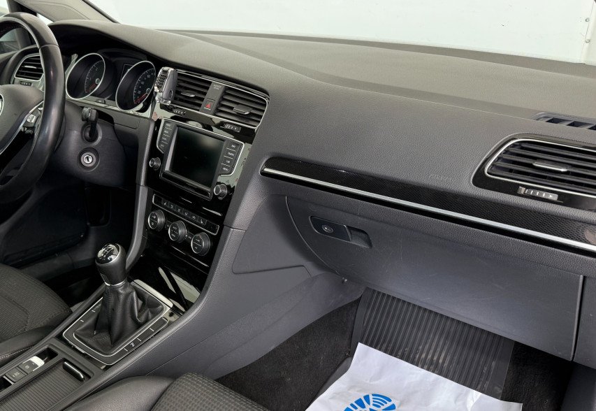 Volkswagen Golf VII 2016 сірий