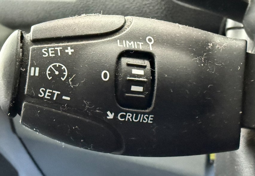 Peugeot Expert 2019 Білий