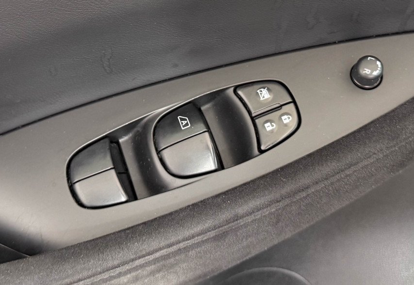 Nissan Leaf 2014 Білий