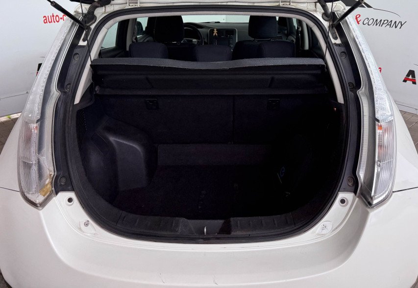 Nissan Leaf 2014 Білий