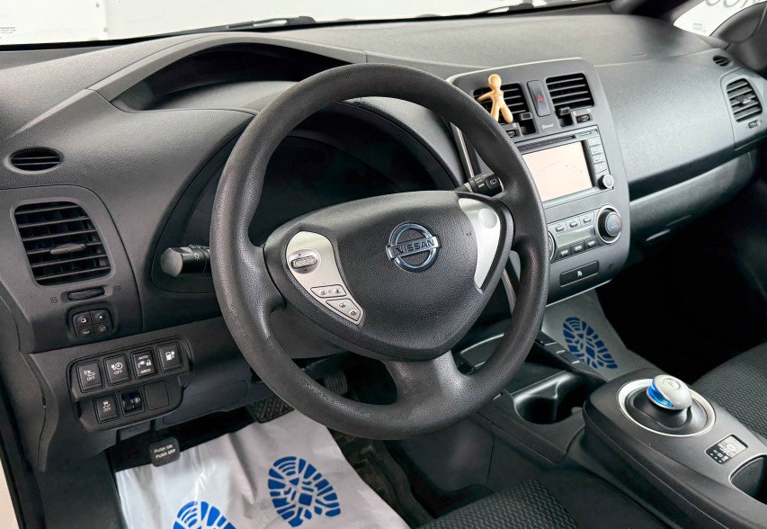Nissan Leaf 2014 Білий