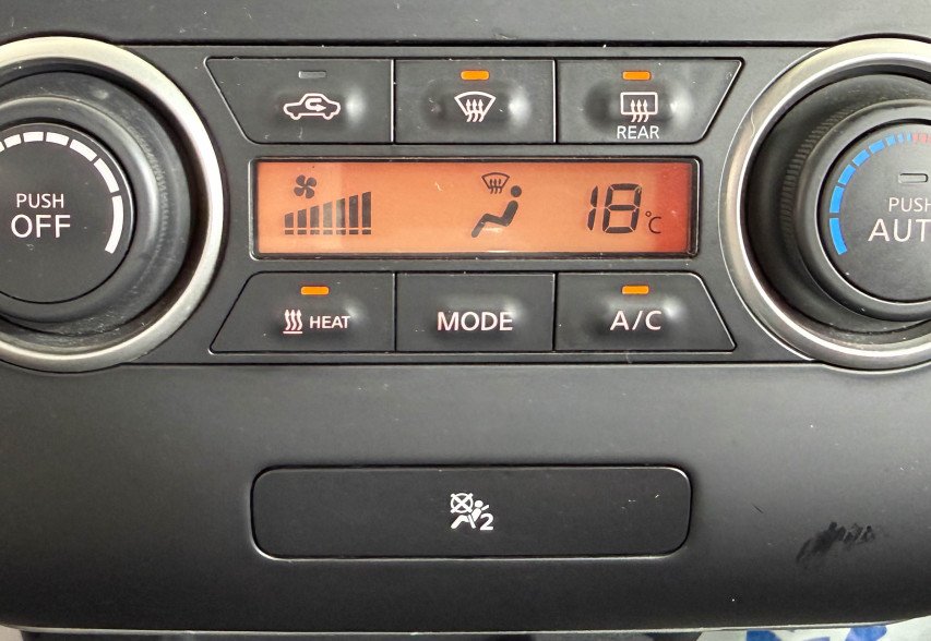 Nissan Leaf 2014 Білий