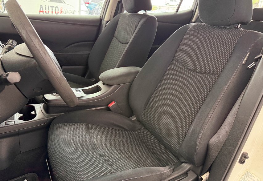Nissan Leaf 2014 Білий