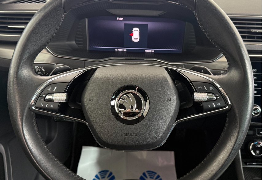 Skoda Superb 2021 Чорний