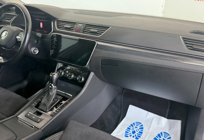 Skoda Superb  2021 Сірий