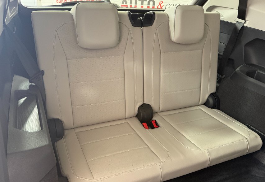 Volkswagen Tiguan Allspace 2018 Червоний